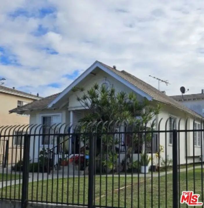 3722 S Maple Avenue, Los Angeles, CA 90011 - #1
