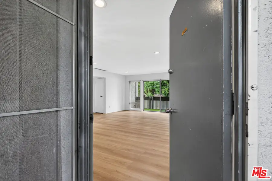 8601 International Avenue #122, Canoga Park, CA 91304 - #2