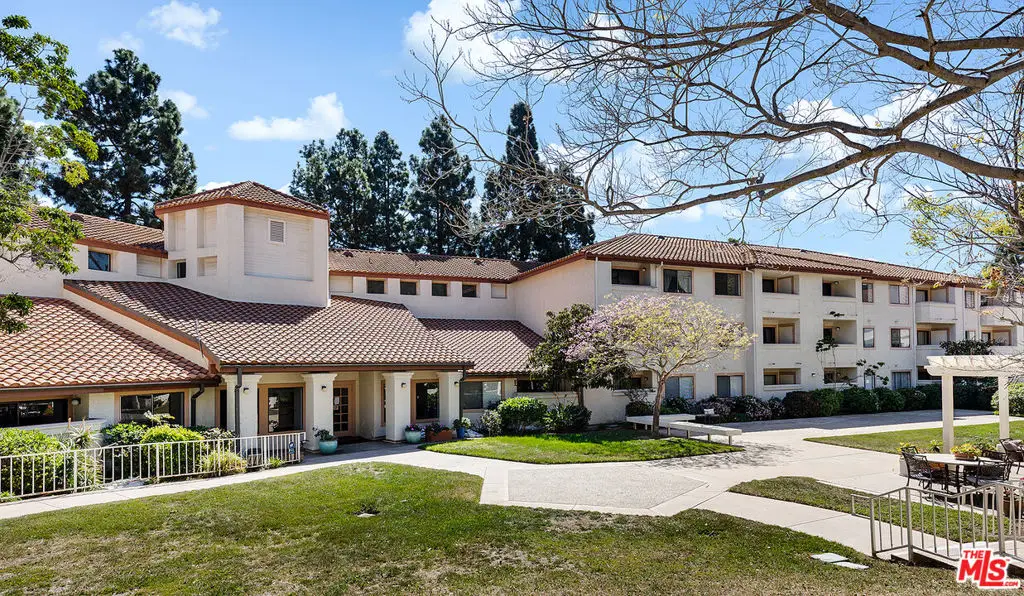 501 Palisades Drive #105, Pacific Palisades, CA 90272 - #1