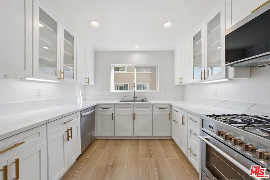 25715 Wagner Way #B, Stevenson Ranch, CA 91381 - #3