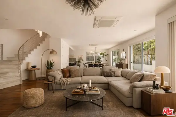 928 N Croft Avenue #102, Los Angeles, CA 90069