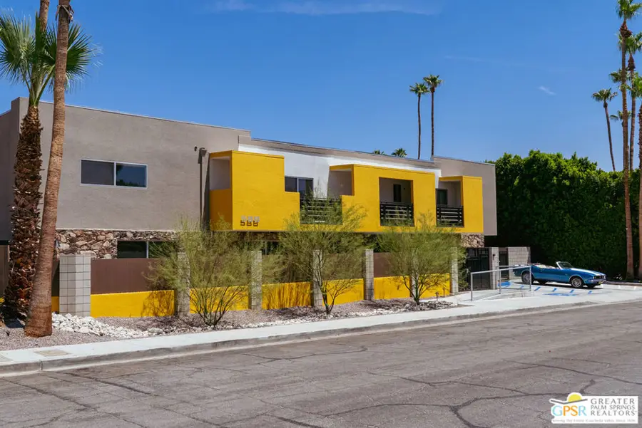 588 E San Lorenzo Road #102, Palm Springs, CA 92264 - #2