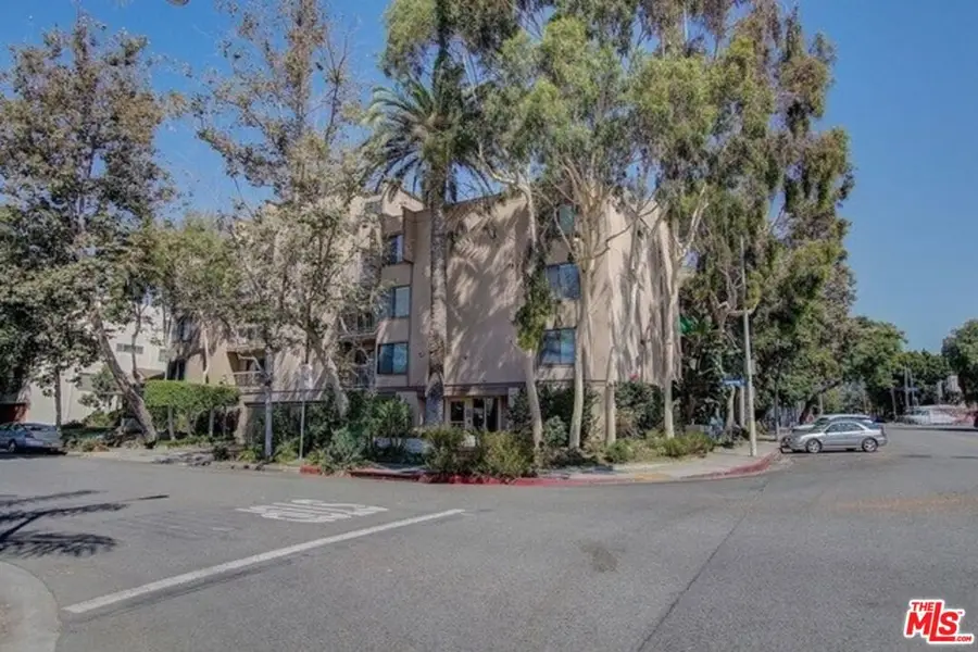 7505 Hampton Avenue #16, West Hollywood, CA 90046 - #2