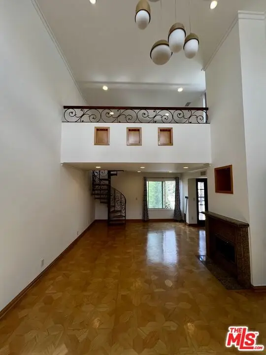 7505 Hampton Avenue #16, West Hollywood, CA 90046 - #3