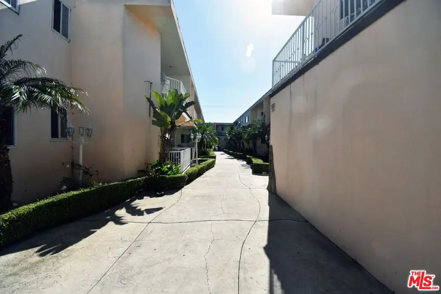 3835 W 104th Street, Inglewood, CA 90303 - #3