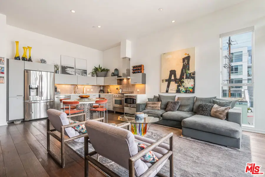 751 N Fairfax Avenue #4, Los Angeles, CA 90046 - #2
