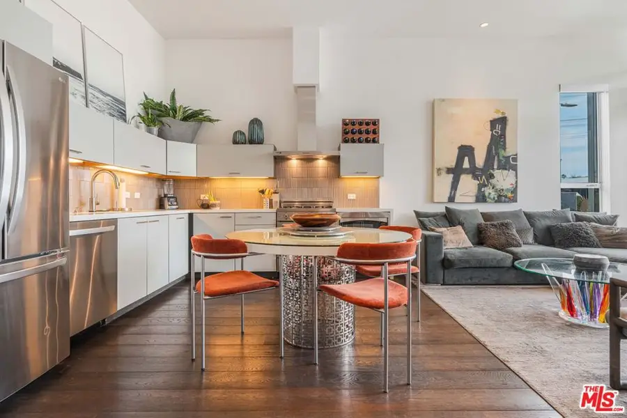 751 N Fairfax Avenue #4, Los Angeles, CA 90046 - #3