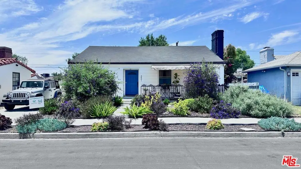3801 Sutro Avenue, Los Angeles, CA 90008 - #1