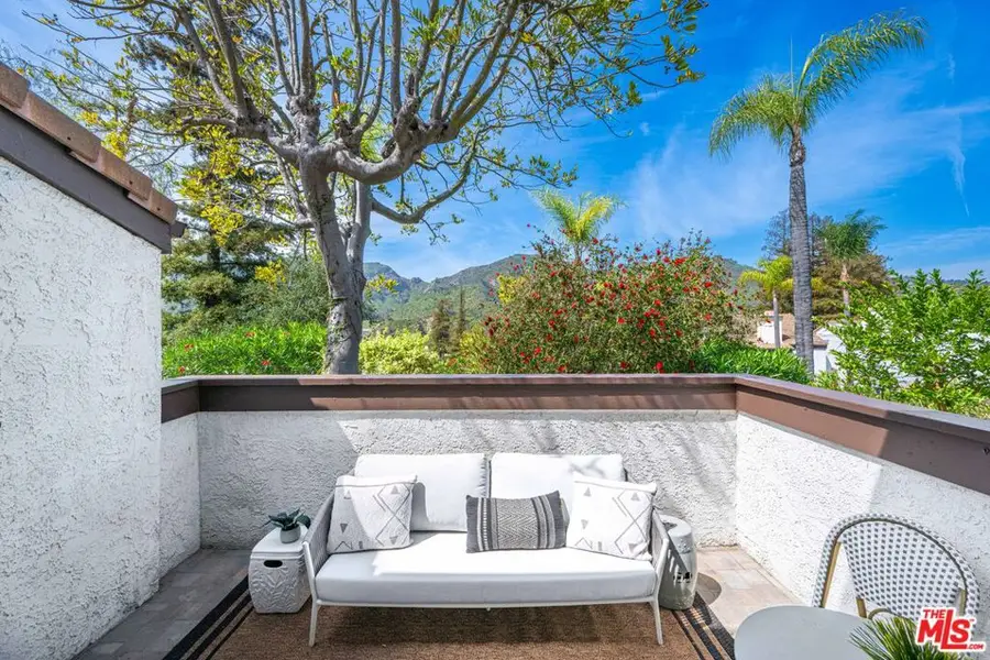 17169 Palisades Circle, Pacific Palisades, CA 90272 - #2