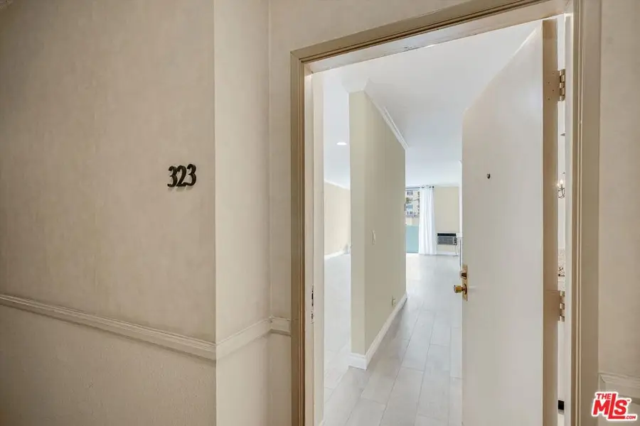 11645 Montana Avenue #323, Los Angeles, CA 90049 - #2