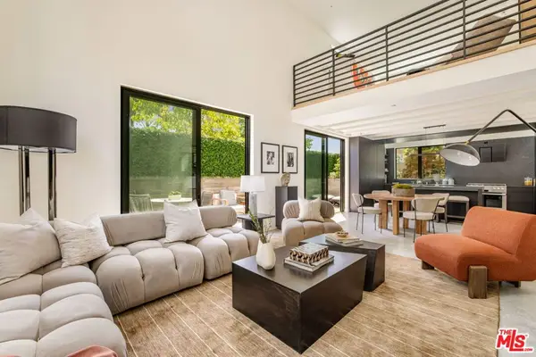 917 Hilldale Avenue, West Hollywood, CA 90069