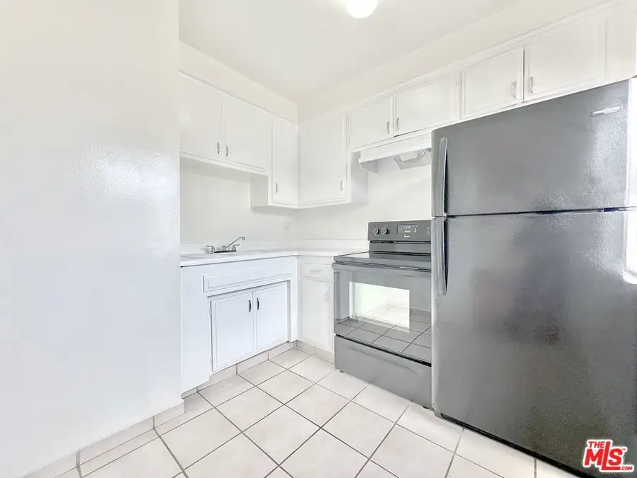 14157 Calvert Street, Van Nuys, CA 91401 - #2