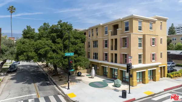 128 N Oak Knoll Avenue #202, Pasadena, CA 91101