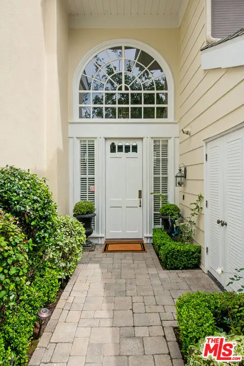 12544 The Vista, Los Angeles, CA 90049 - #3