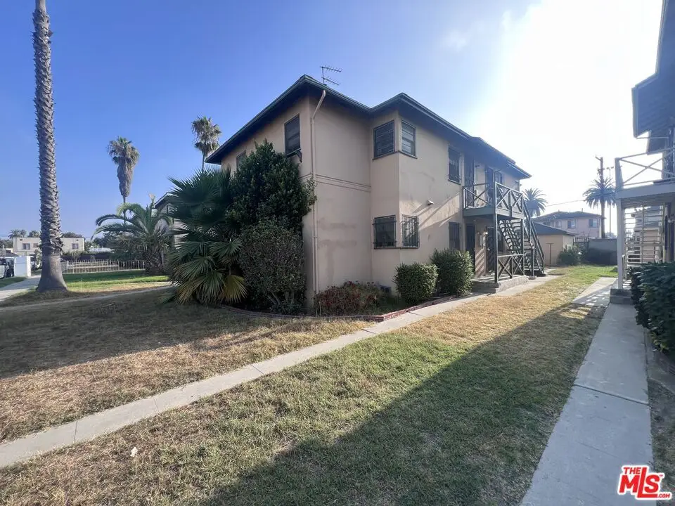 6130 S Hobart Boulevard, Los Angeles, CA 90047 - #1