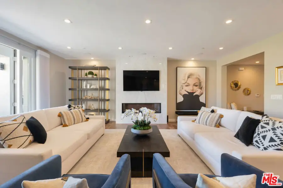 441 S Barrington Avenue #301, Los Angeles, CA 90049 - #3