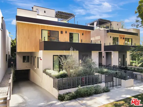 652 Huntley Drive #102, West Hollywood, CA 90069