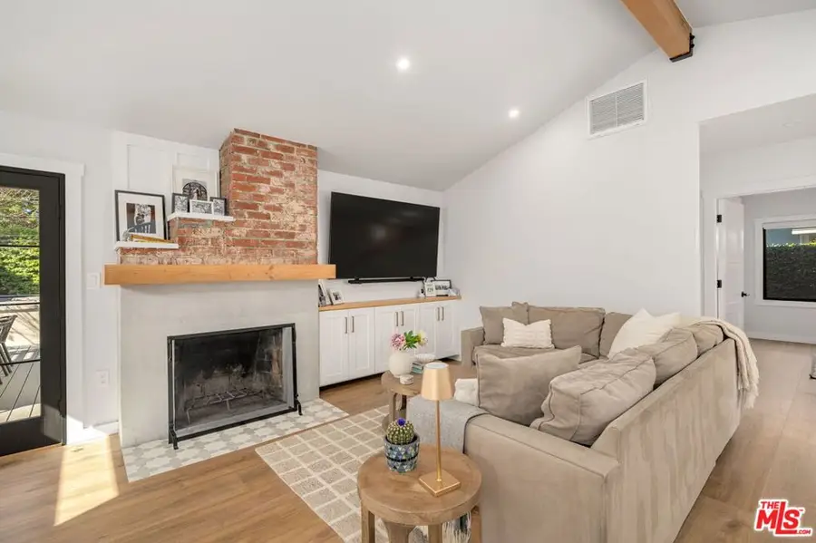 5741 Lemona Avenue, Sherman Oaks, CA 91411 - #3