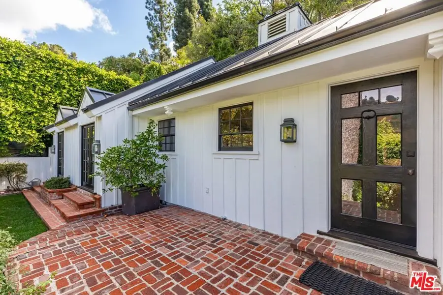 9151 Warbler Way, Los Angeles, CA 90069 - #3