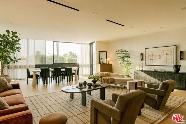 702 N Doheny Drive #302, West Hollywood, CA 90069