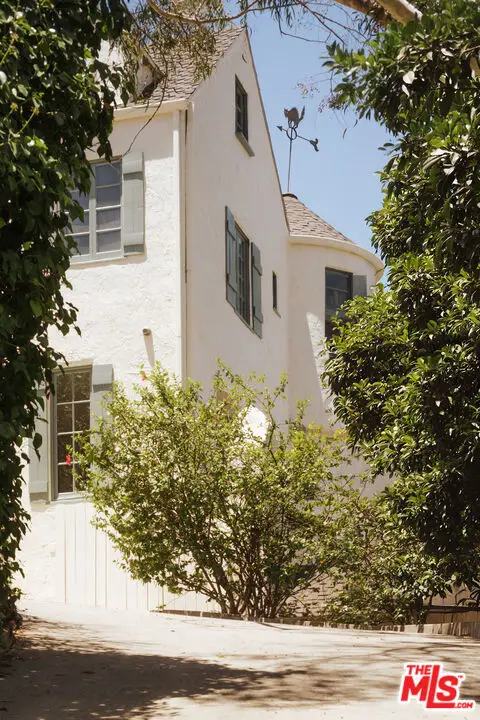 3001 Passmore Drive, Los Angeles, CA 90068 - #2