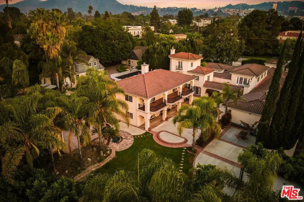 10655 Camarillo Street, Toluca Lake, CA 91602 - #1