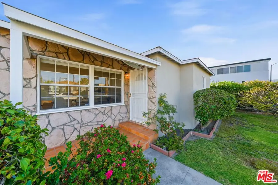 3815 Lyceum Avenue, Los Angeles, CA 90066 - #2