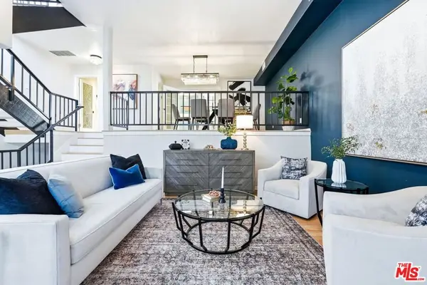 5305 White Oak Avenue #K, Encino, CA 91316