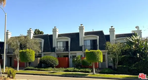 7862 W Manchester Avenue, Playa Del Rey, CA 90293