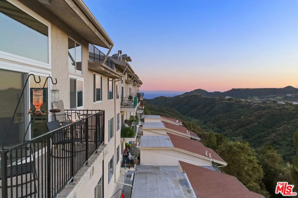 2385 Roscomare Road #F10, Los Angeles, CA 90077 - #1