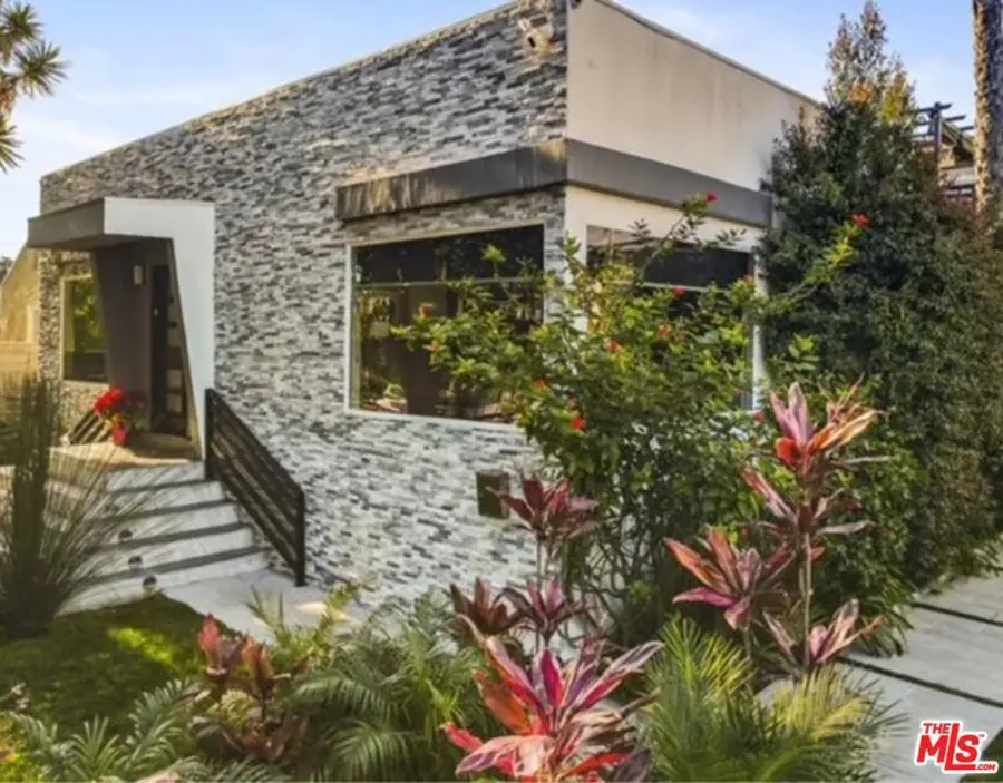10915 Ayres Avenue, Los Angeles, CA 90064 - #3