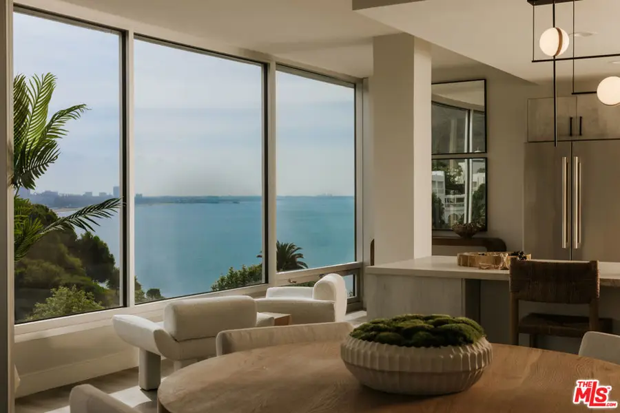 17352 W Sunset Boulevard #1, Pacific Palisades, CA 90272 - #3