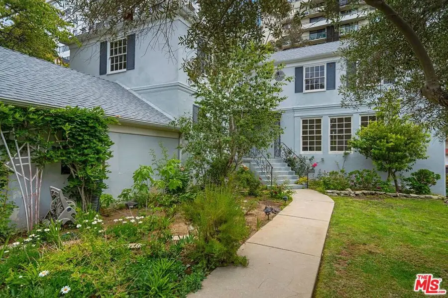 10546 Lindbrook Avenue, Los Angeles, CA 90024 - #3