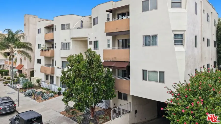5016 Bakman #205, North Hollywood, CA 91601 - #2