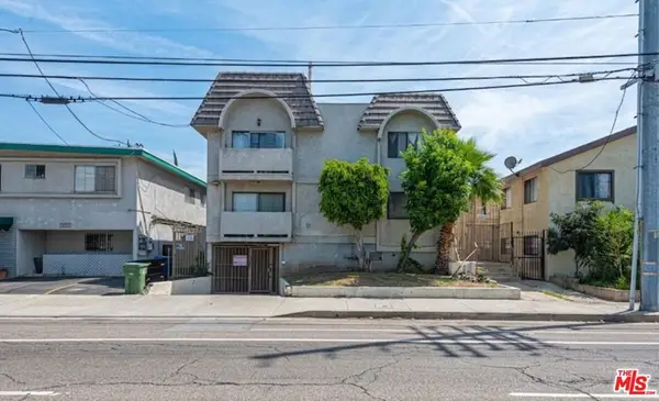 6860 Woodley Avenue, Van Nuys, CA 91406