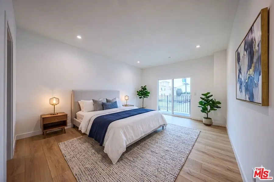 1525 S Carmelina Avenue, Los Angeles, CA 90025 - #3