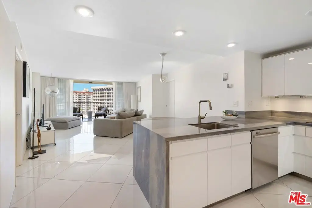 700 E Ocean Boulevard #1501, Long Beach, CA 90802 - #1