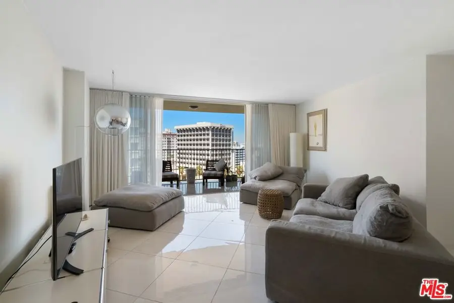 700 E Ocean Boulevard #1501, Long Beach, CA 90802 - #2