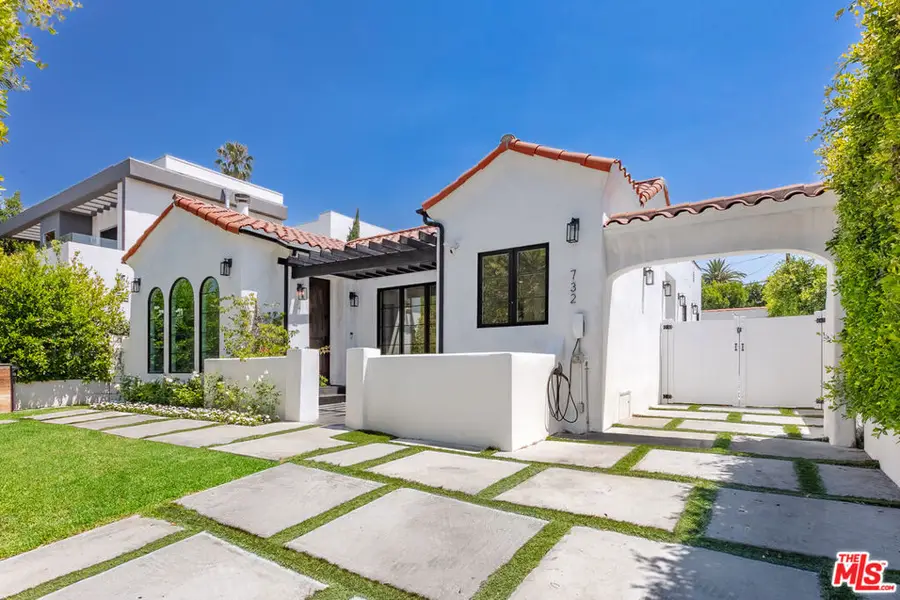732 N Cherokee Avenue, Los Angeles, CA 90038 - #2