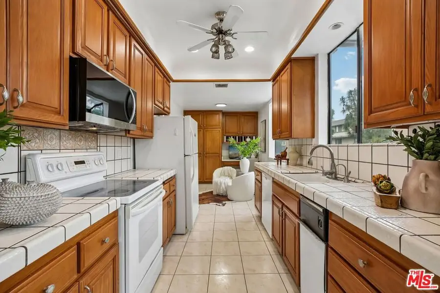311 Bora Bora Way #3204, Marina Del Rey, CA 90292 - #3