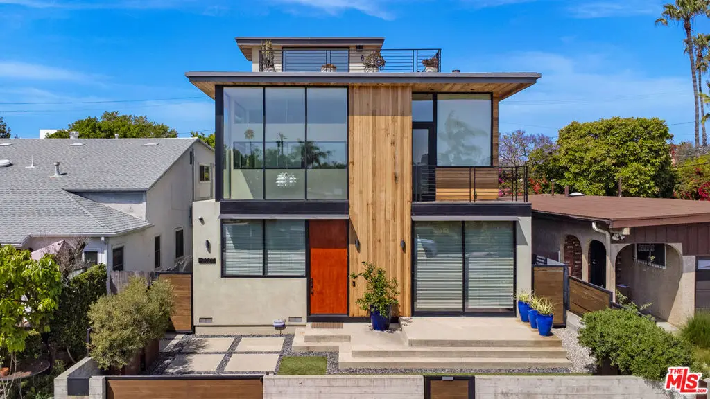 2325 Cloy Avenue, Venice, CA 90291 - #1