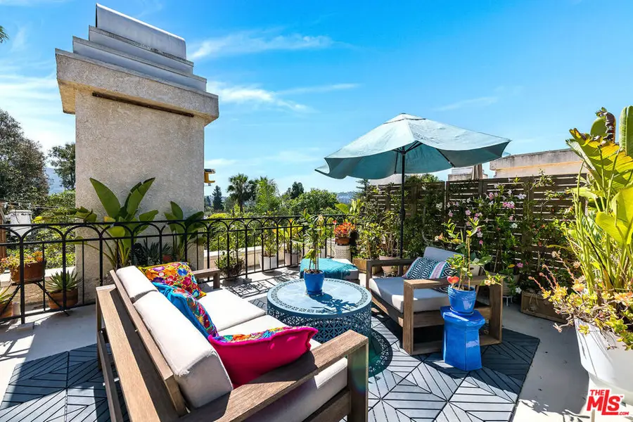 4444 Moorpark Way #202, Toluca Lake, CA 91602 - #3