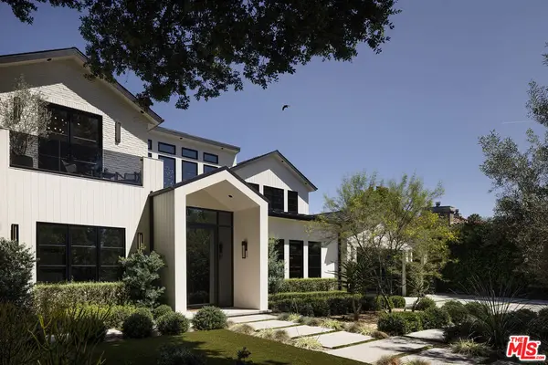 13907 Chandler Boulevard, Sherman Oaks, CA 91401