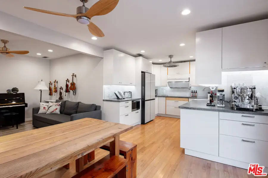 9315 Cattaraugus Avenue, Los Angeles, CA 90034 - #2