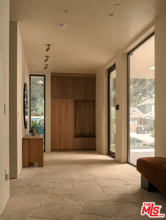 4333 Vinton Avenue, Culver City, CA 90232 - #2