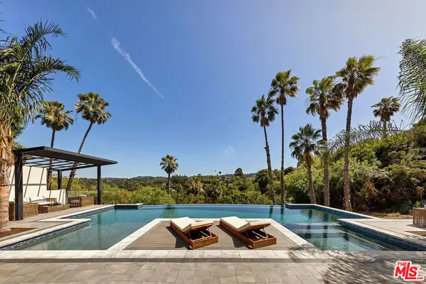 16838 Oak View Drive, Encino, CA 91436