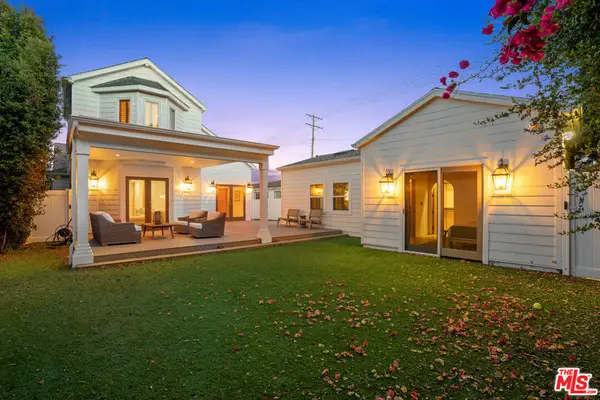 7881 Airlane Avenue, Los Angeles, CA 90045