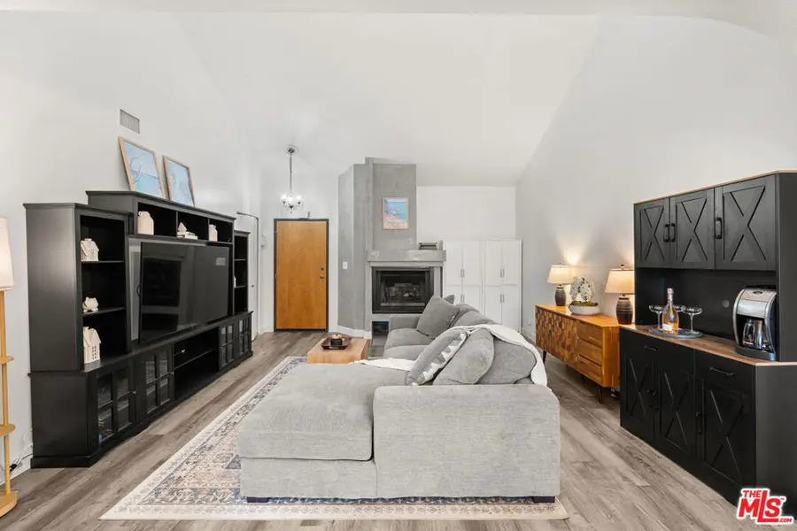 7211 Cozycroft Avenue #50, Winnetka, CA 91306 - #2