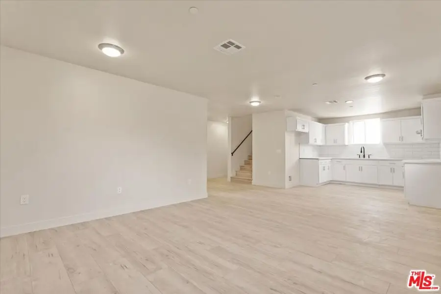222 W 80th Street, Los Angeles, CA 90003 - #3