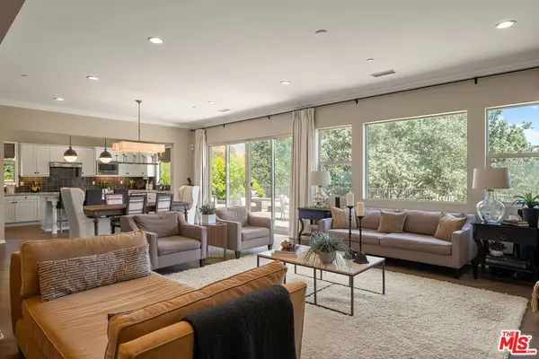 4964 Hydepark Drive, Agoura Hills, CA 91301